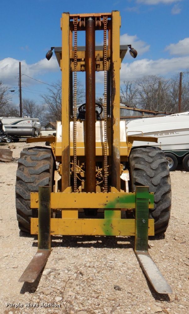 image for item DP3914 Case 580  forklift