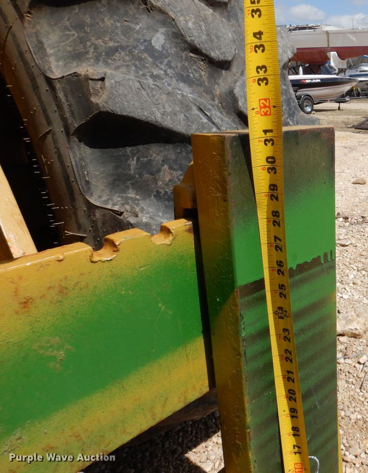 image for item DP3914 Case 580  forklift