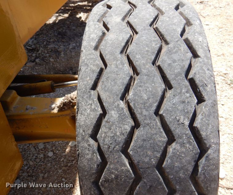 image for item DP3914 Case 580  forklift