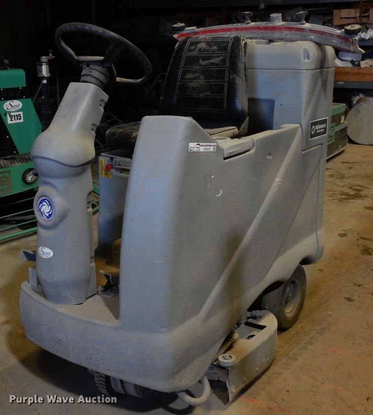 image for item EP9727 Nilfisk Advance 3210D  floor sweeper