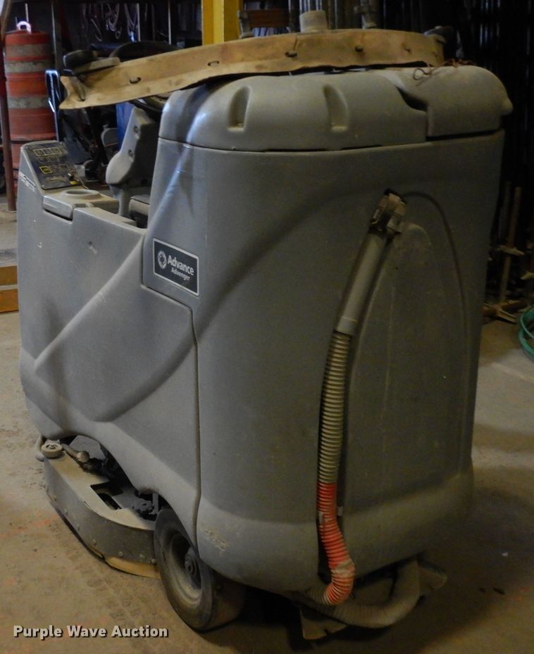 image for item EP9727 Nilfisk Advance 3210D  floor sweeper