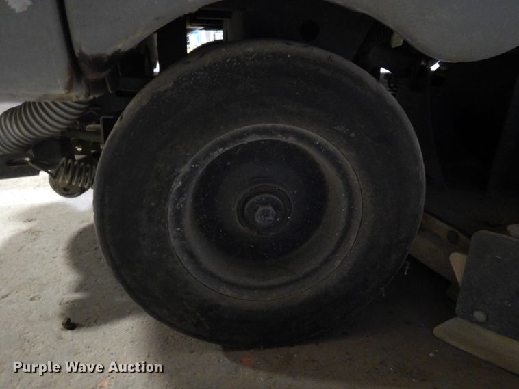 image for item EP9727 Nilfisk Advance 3210D  floor sweeper