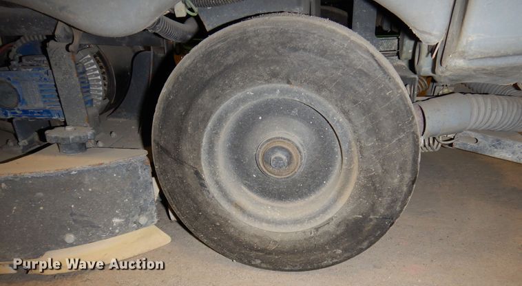 image for item EP9727 Nilfisk Advance 3210D  floor sweeper