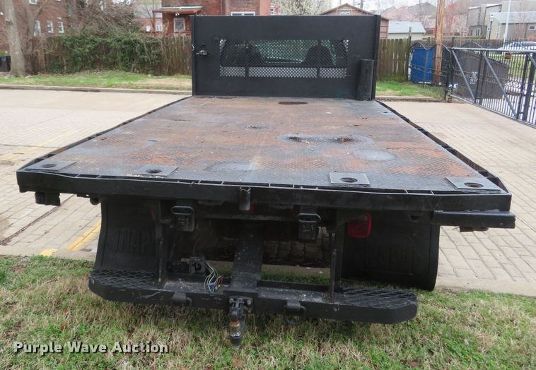 image for item FB9783 2005 Ford F550 Super Duty XL  flatbed truck