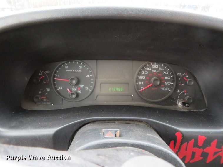 image for item FB9783 2005 Ford F550 Super Duty XL  flatbed truck