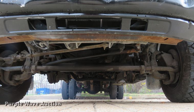 image for item FB9783 2005 Ford F550 Super Duty XL  flatbed truck