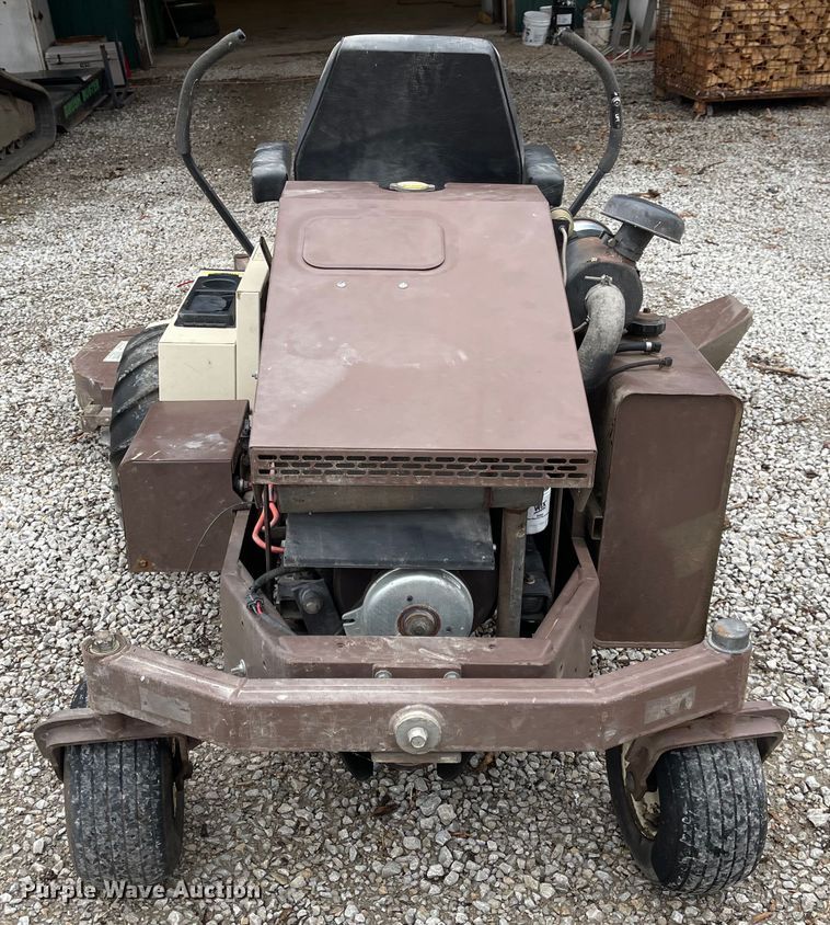 image for item FV9432 Grasshopper 928D  ZTR lawn mower