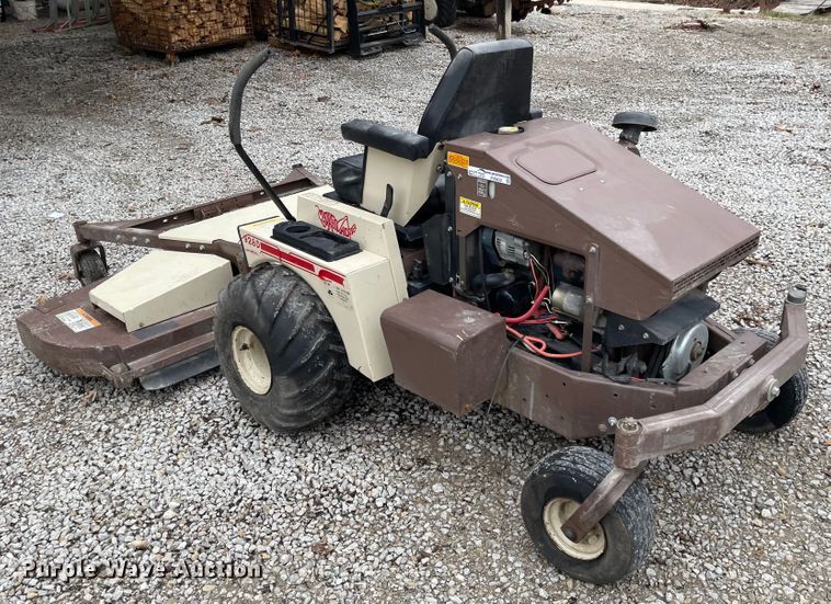 image for item FV9432 Grasshopper 928D  ZTR lawn mower