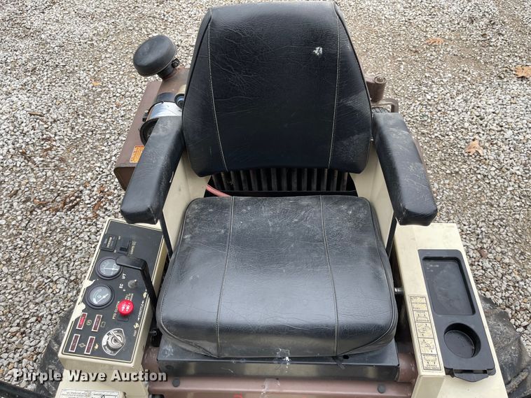 image for item FV9432 Grasshopper 928D  ZTR lawn mower