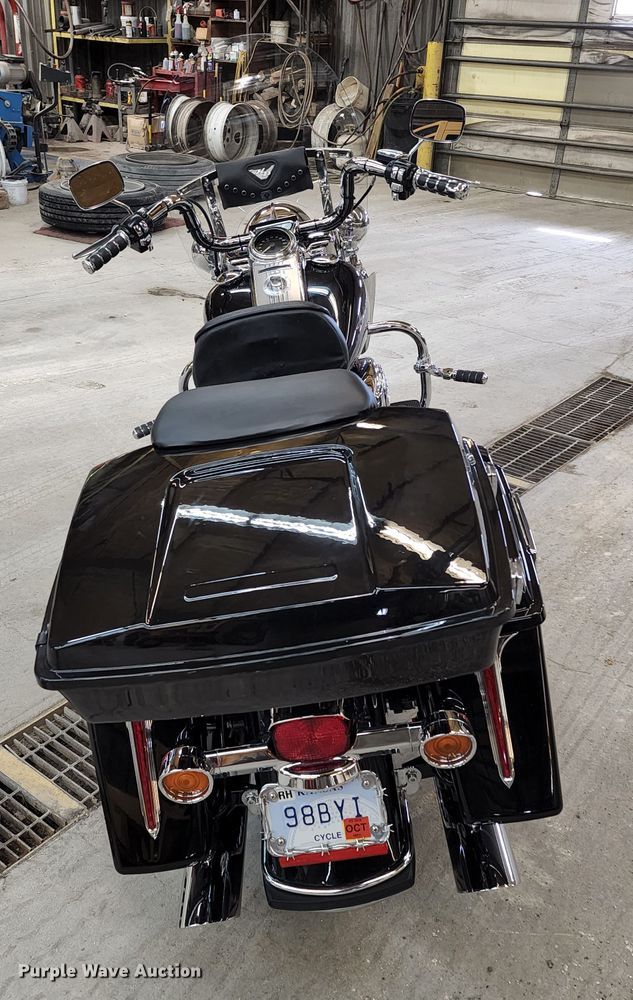 image for item GL9024 2013 Harley Davidson Road King  motorcycle