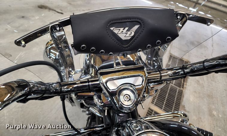 image for item GL9024 2013 Harley Davidson Road King  motorcycle