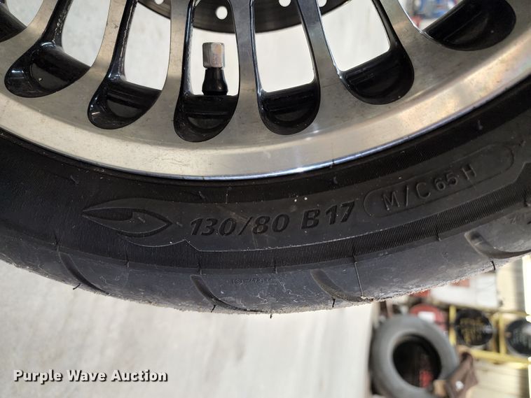 image for item GL9024 2013 Harley Davidson Road King  motorcycle