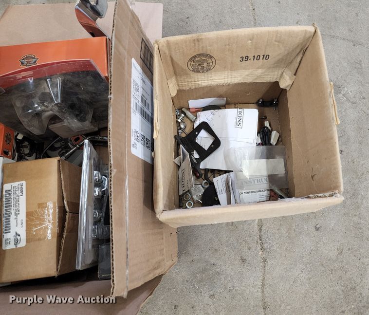 image for item GL9024 2013 Harley Davidson Road King  motorcycle