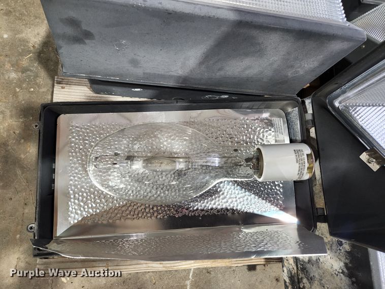 image for item HK9397 (9) wall mounted lights