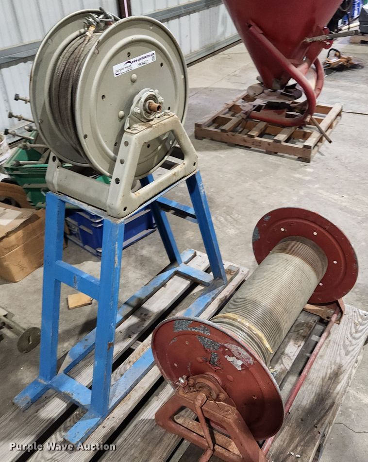 image for item HK9401 (2) cable reels