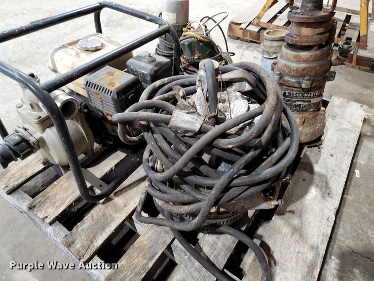 image for item HK9402 (5) pumps