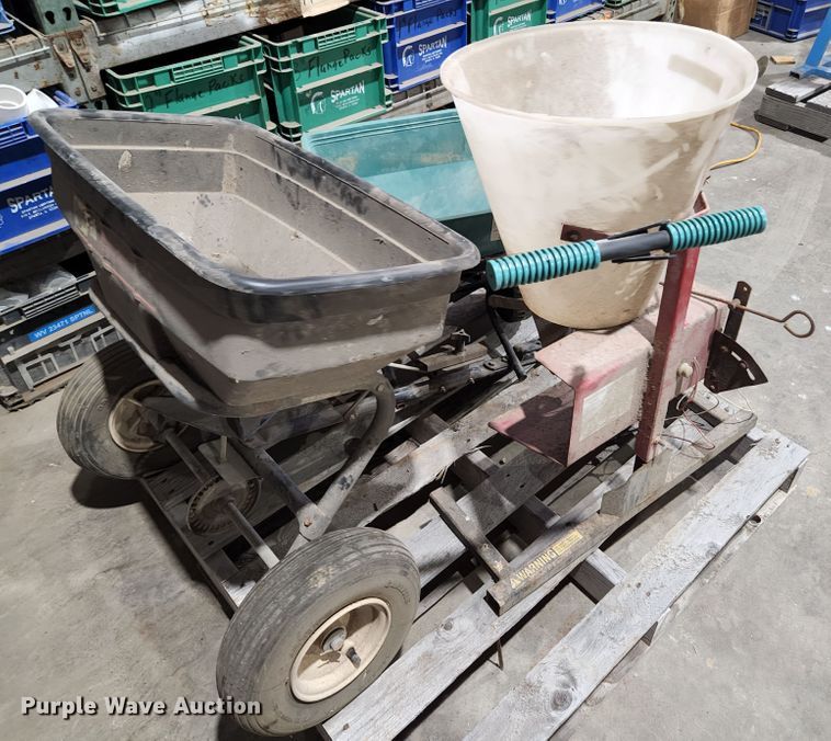 image for item HK9406 Grass seeders