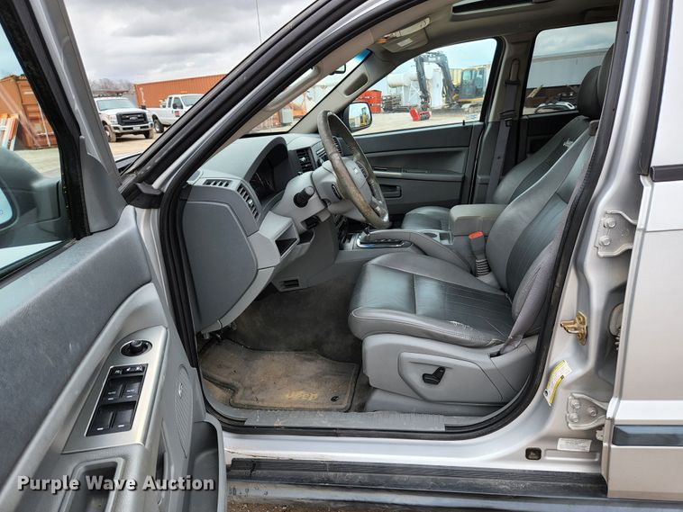 image for item HK9416 2007 Jeep Grand Cherokee Laredo  SUV