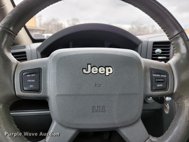 image for item HK9416 2007 Jeep Grand Cherokee Laredo  SUV