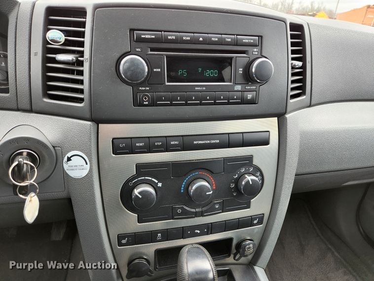 image for item HK9416 2007 Jeep Grand Cherokee Laredo  SUV