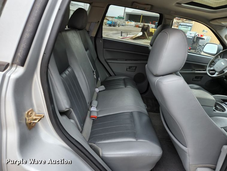 image for item HK9416 2007 Jeep Grand Cherokee Laredo  SUV