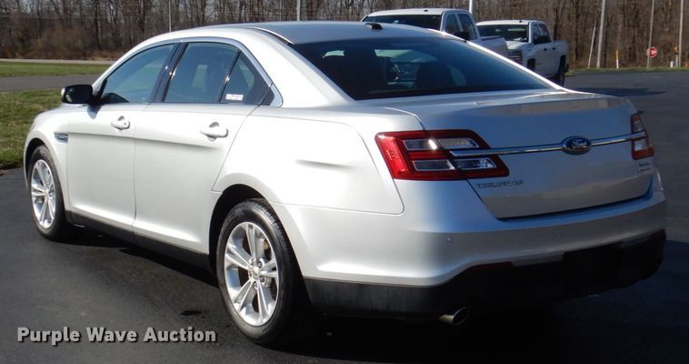 image for item HK9451 2013 Ford Taurus SEL