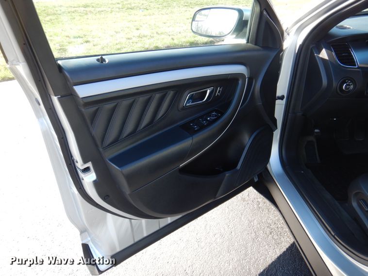 image for item HK9451 2013 Ford Taurus SEL