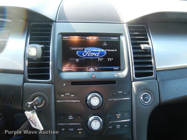 image for item HK9451 2013 Ford Taurus SEL