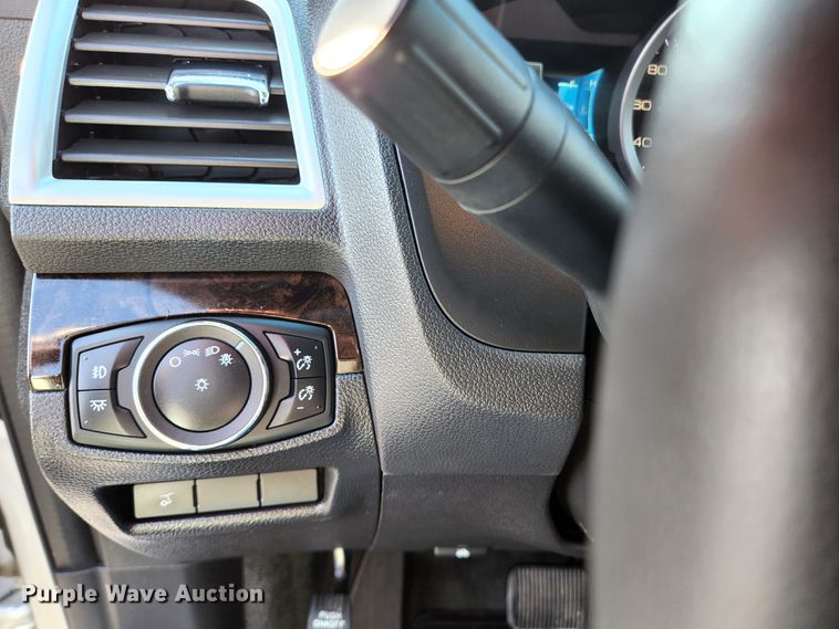 image for item HK9452 2015 Ford Explorer Limited  SUV