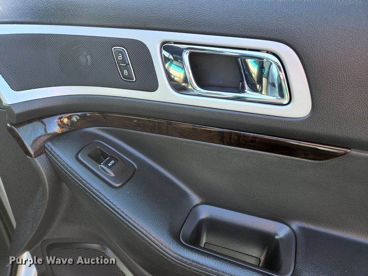 image for item HK9452 2015 Ford Explorer Limited  SUV