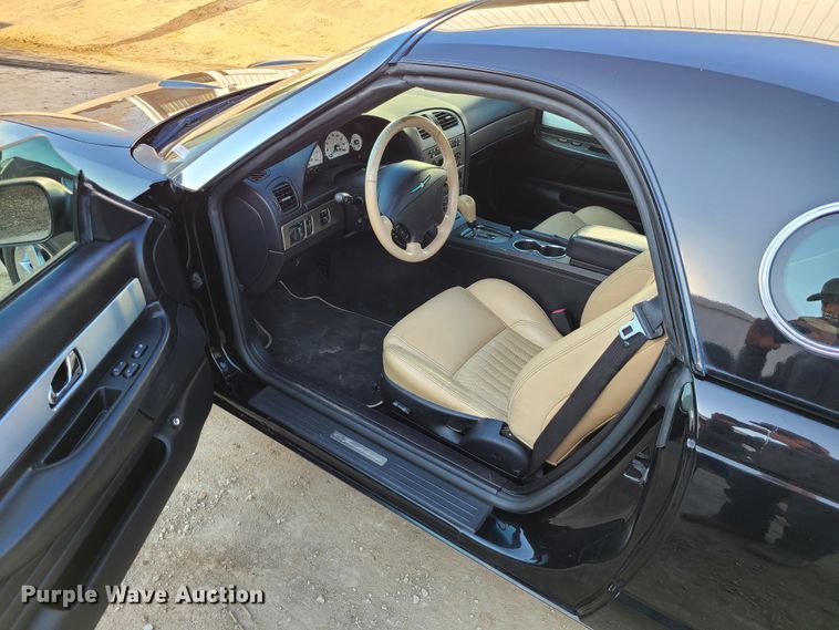 image for item IF9355 2004 Ford Thunderbird  convertible