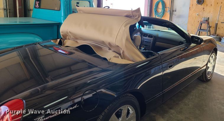 image for item IF9355 2004 Ford Thunderbird  convertible
