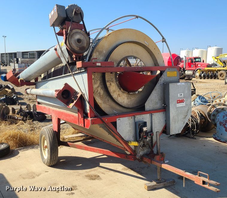 image for item IF9356 DMC 54  Hi-Cap grain cleaner