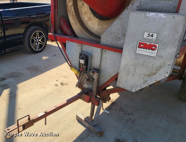 image for item IF9356 DMC 54  Hi-Cap grain cleaner