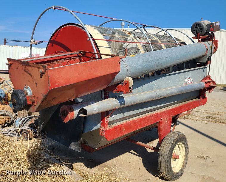 image for item IF9356 DMC 54  Hi-Cap grain cleaner