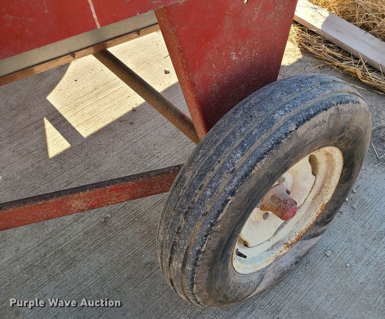 image for item IF9356 DMC 54  Hi-Cap grain cleaner