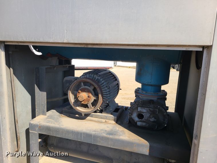 image for item IF9358 Gardner Denver 4518HL  blower