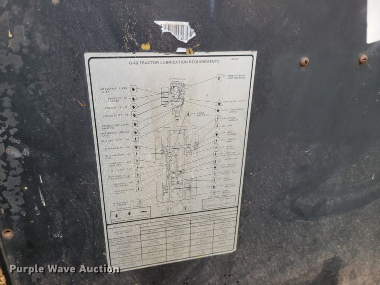 image for item IF9382 1976 American Coleman G40G  tug