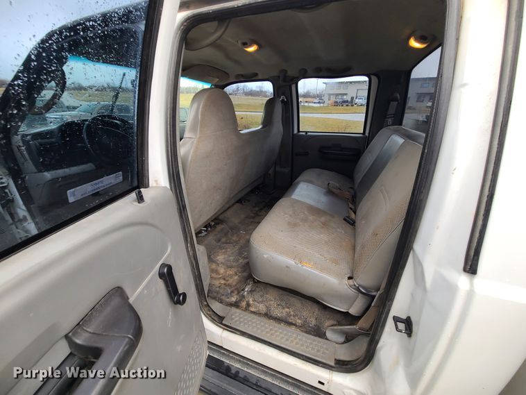 image for item IF9406 2007 Ford F550 Super Duty  Crew Cab utility / service truck