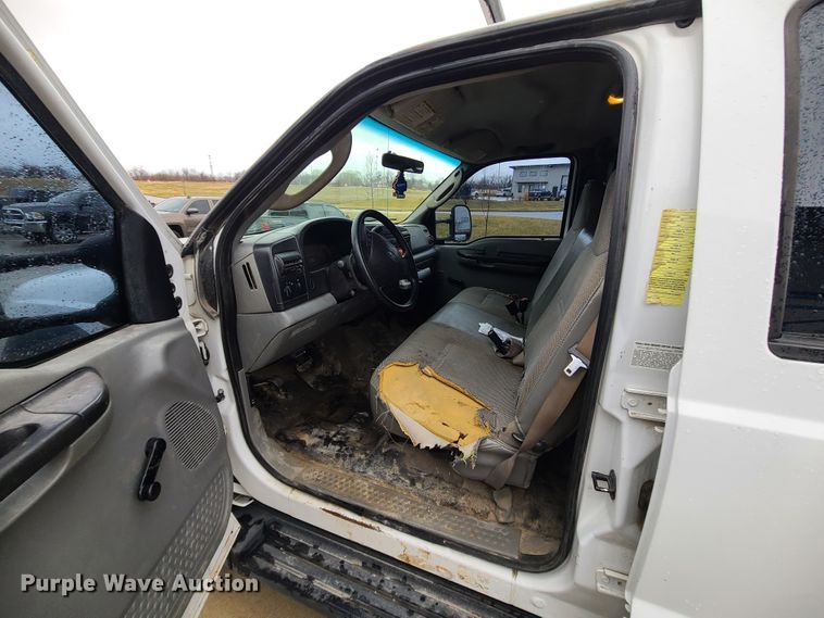 image for item IF9406 2007 Ford F550 Super Duty  Crew Cab utility / service truck