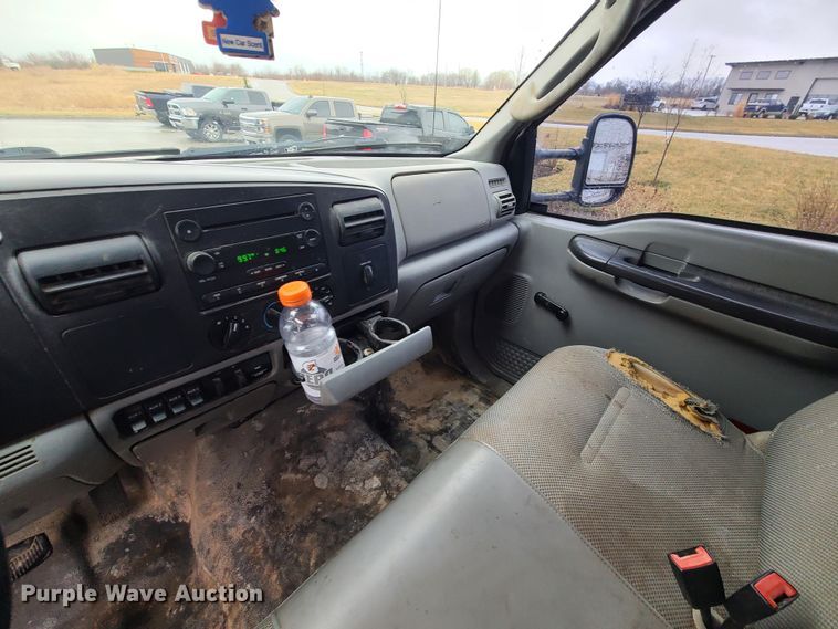 image for item IF9406 2007 Ford F550 Super Duty  Crew Cab utility / service truck