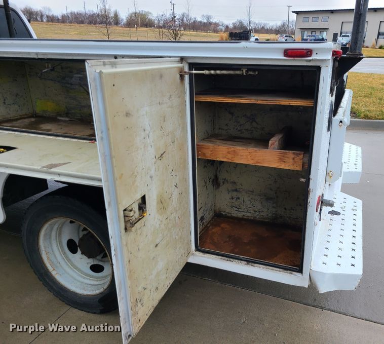 image for item IF9406 2007 Ford F550 Super Duty  Crew Cab utility / service truck