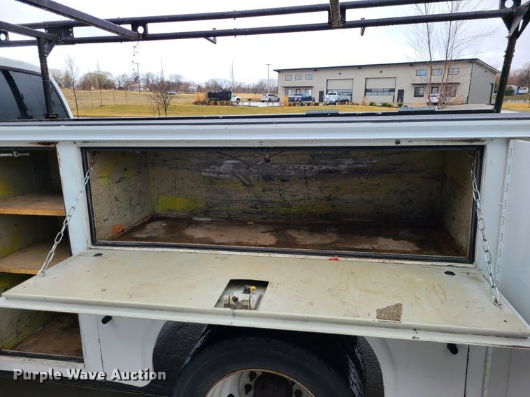 image for item IF9406 2007 Ford F550 Super Duty  Crew Cab utility / service truck