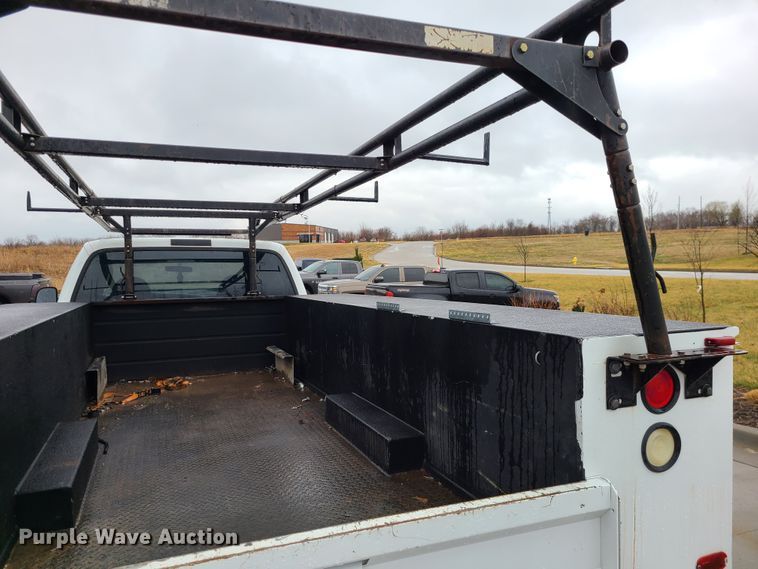 image for item IF9406 2007 Ford F550 Super Duty  Crew Cab utility / service truck