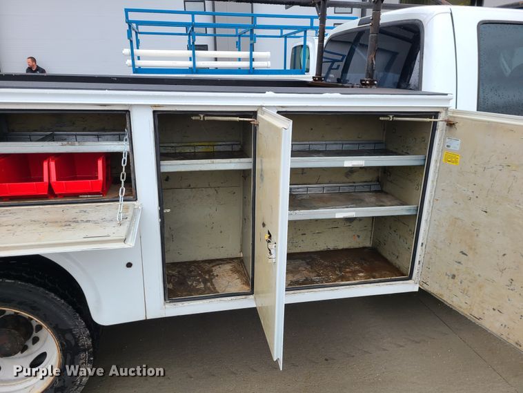 image for item IF9406 2007 Ford F550 Super Duty  Crew Cab utility / service truck