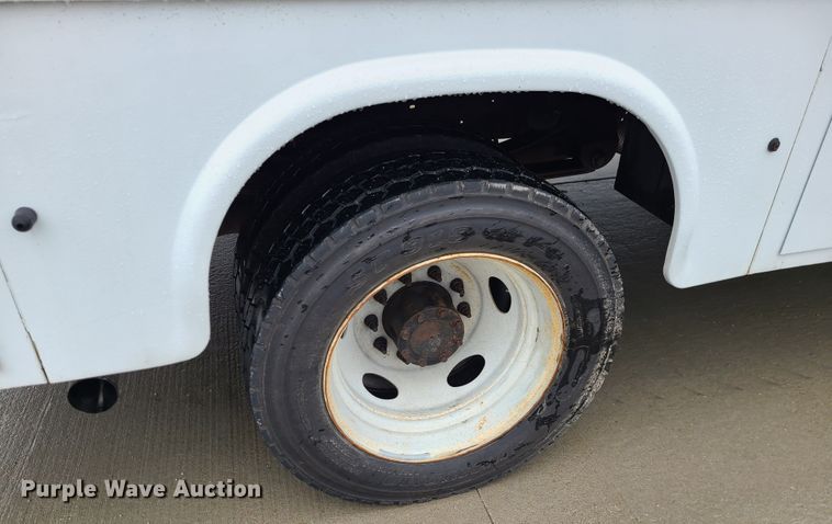 image for item IF9406 2007 Ford F550 Super Duty  Crew Cab utility / service truck