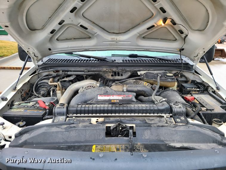 image for item IF9406 2007 Ford F550 Super Duty  Crew Cab utility / service truck