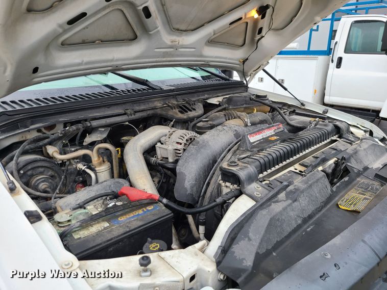 image for item IF9406 2007 Ford F550 Super Duty  Crew Cab utility / service truck