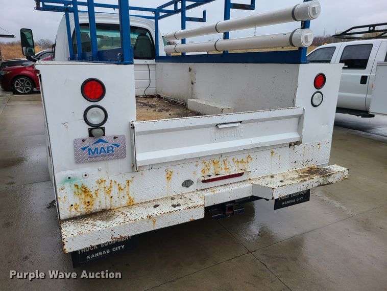 image for item IF9408 2009 GMC C5500  utility / service truck