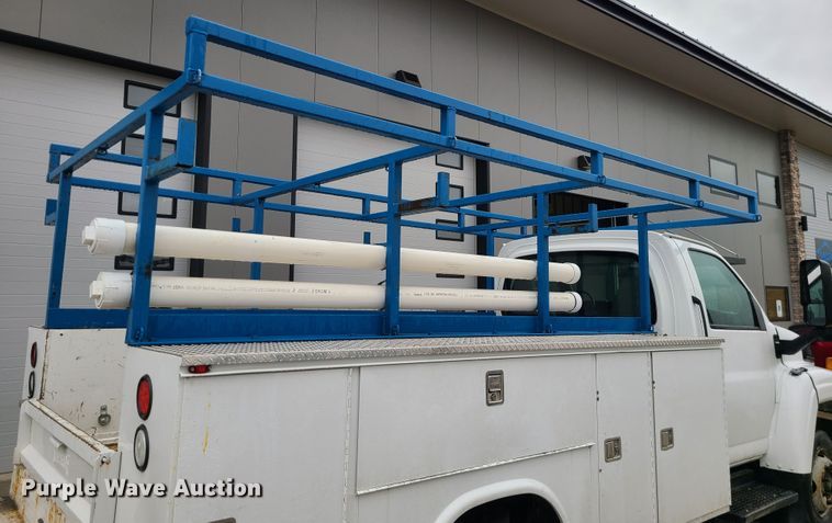 image for item IF9408 2009 GMC C5500  utility / service truck